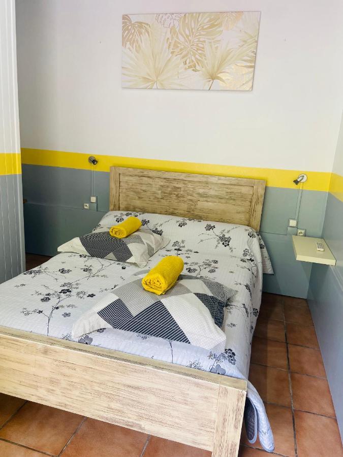 Chambres D'Hotes L'Orchidee Rose Salazie Exteriör bild