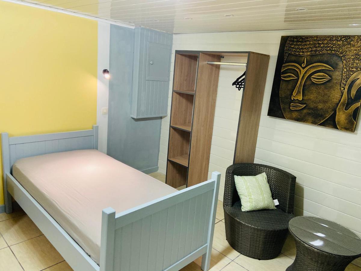 Chambres D'Hotes L'Orchidee Rose Salazie Exteriör bild